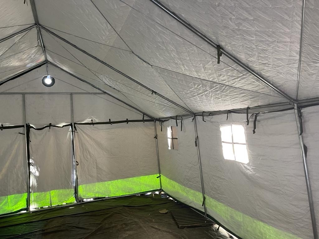 Палатка Каркасная утепленная зеленого цвета 5х6 Палатка Каркасная утепленная зеленого цвета 5х6