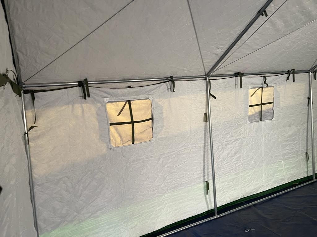 Палатка Каркасная утепленная зеленого цвета 5х4 Палатка Каркасная утепленная зеленого цвета 5х4